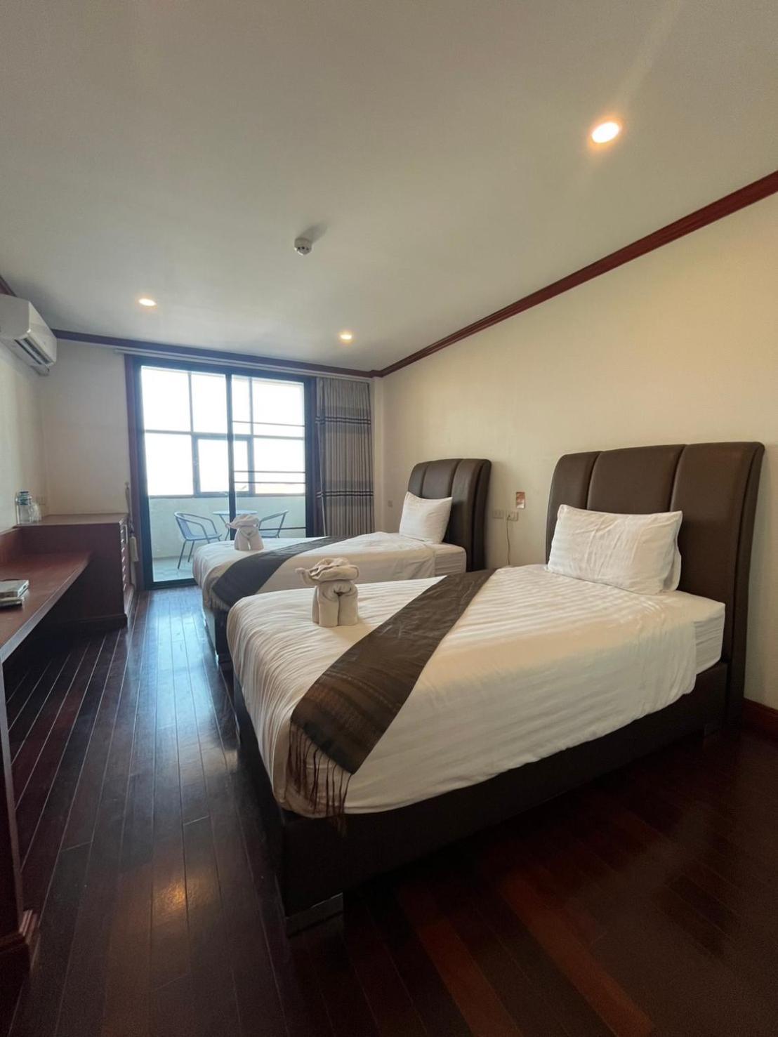 Nakhone Champa Hotel Паксе Экстерьер фото