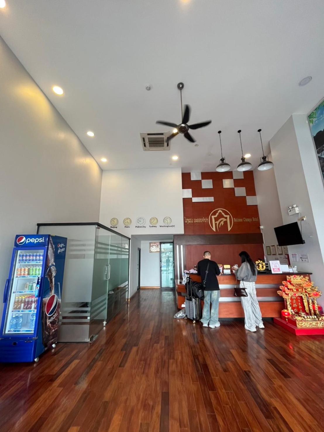 Nakhone Champa Hotel Паксе Экстерьер фото