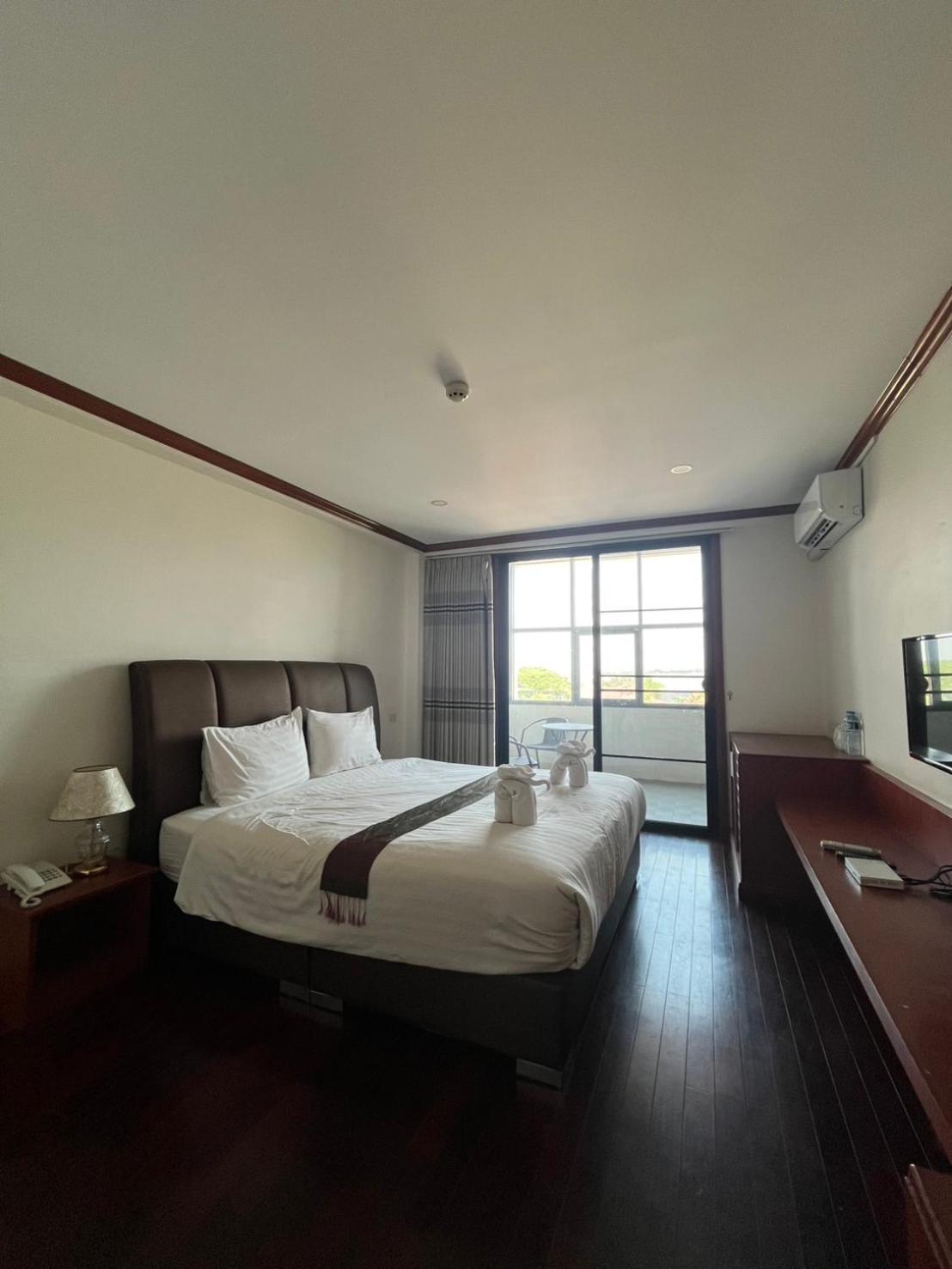 Nakhone Champa Hotel Паксе Экстерьер фото